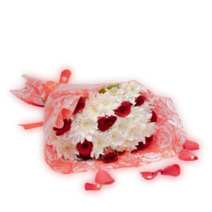 https://bloomsandgifts.co.ke/collections/birthday-flowers-nairobi/products/coeur-fleuri-red-roses-bouquet